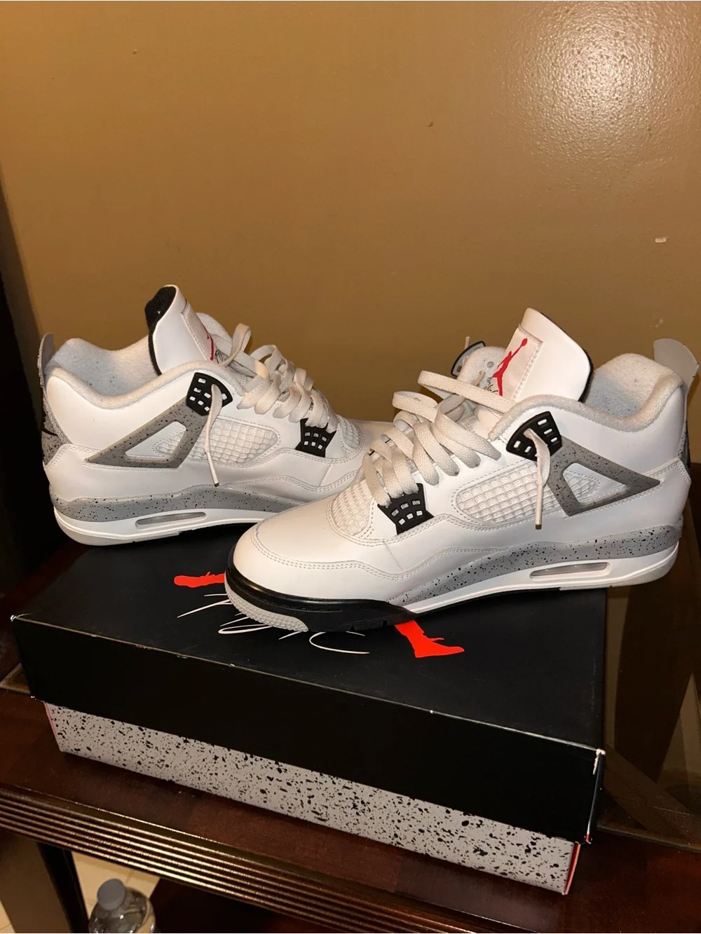 Jordan 4 “White Cement 2025”